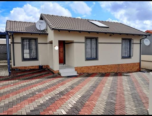 3 BEDROOM HOUSE FOR SALE IN KYA SANDS